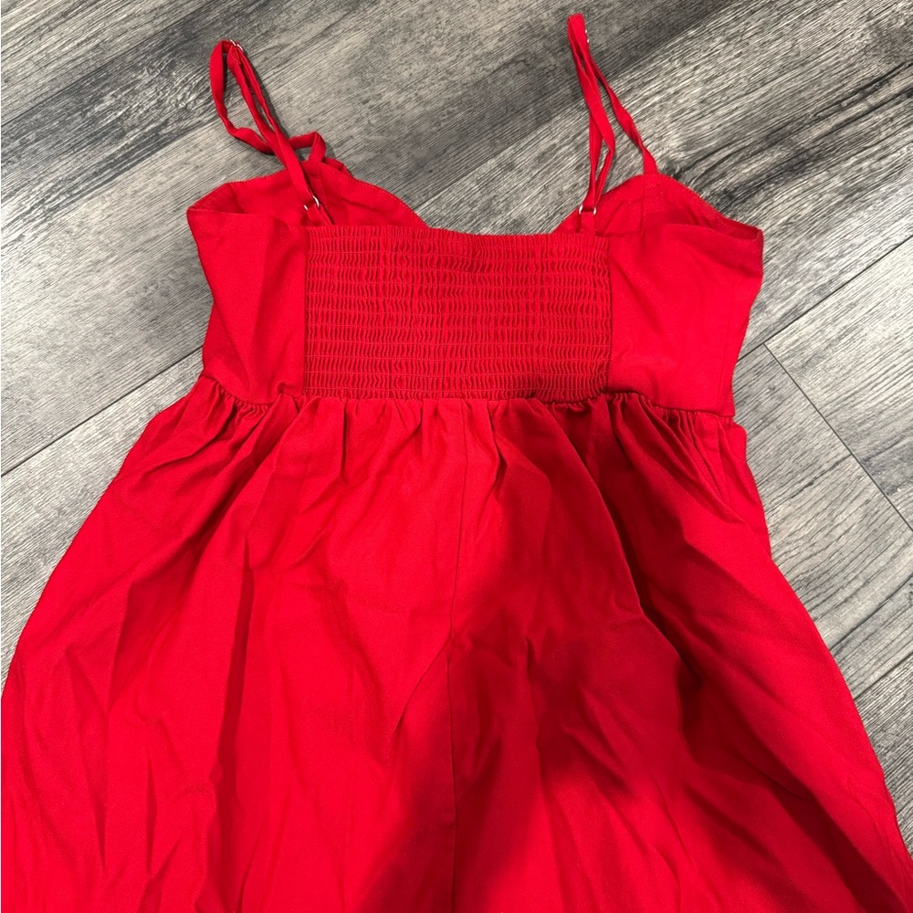 Red Dress - Picture 4 of 5